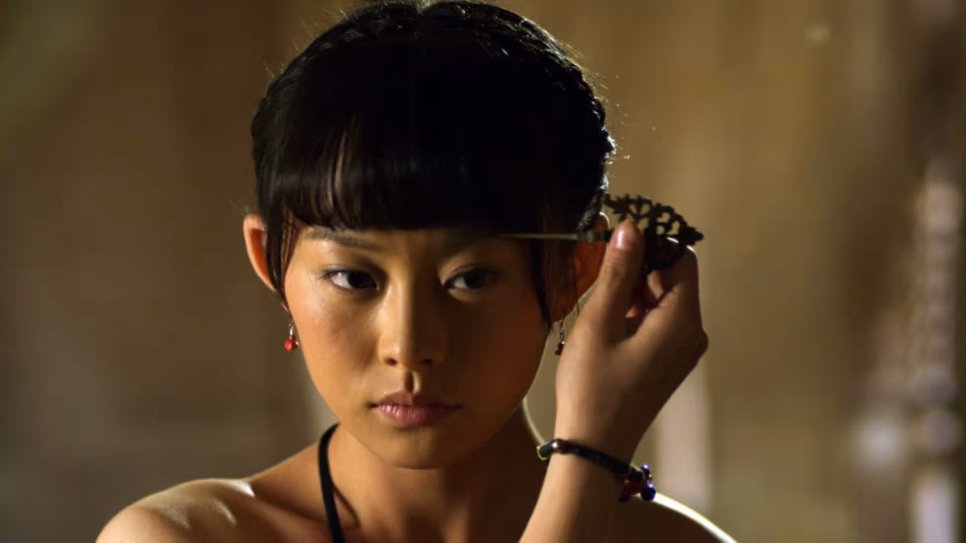 iDiMi-이번 주에 'Camel Guest' 3부작을 보았는데, 주로 활과 화살과 빠른 총의 대결을 다루고 있습니다. 개인 전투에서 활과 화살은 총과 결투할 수 있는 유일한 냉병기입니다. 지금도 활과 유사한 석궁은 종종 공격용 무기로 사용됩니다.