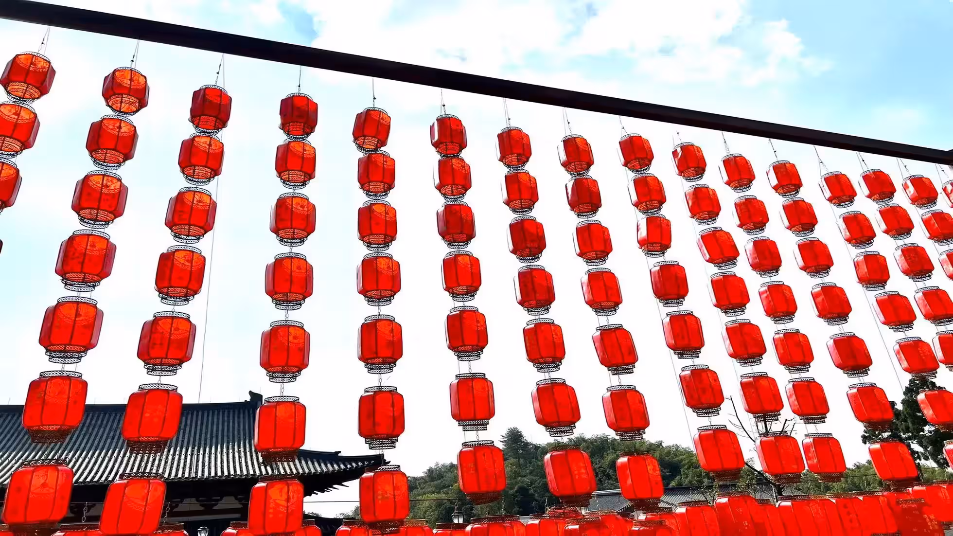 iDiMi-Ketika Air di Kolam Penuh, Bulan Datang Secara Alami