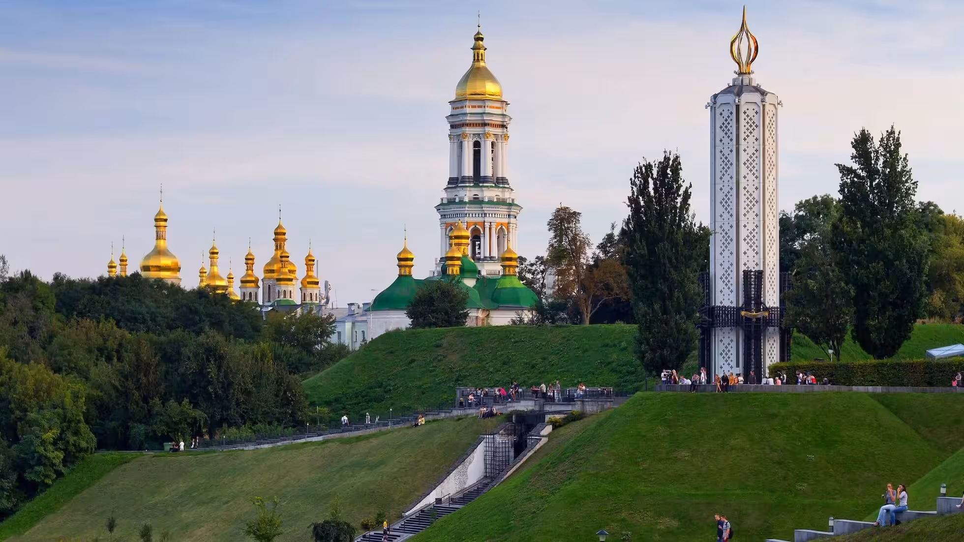 iDiMi-当上海的孩子独自隔离，乌克兰的孩童早已背上行囊流亡异国他乡