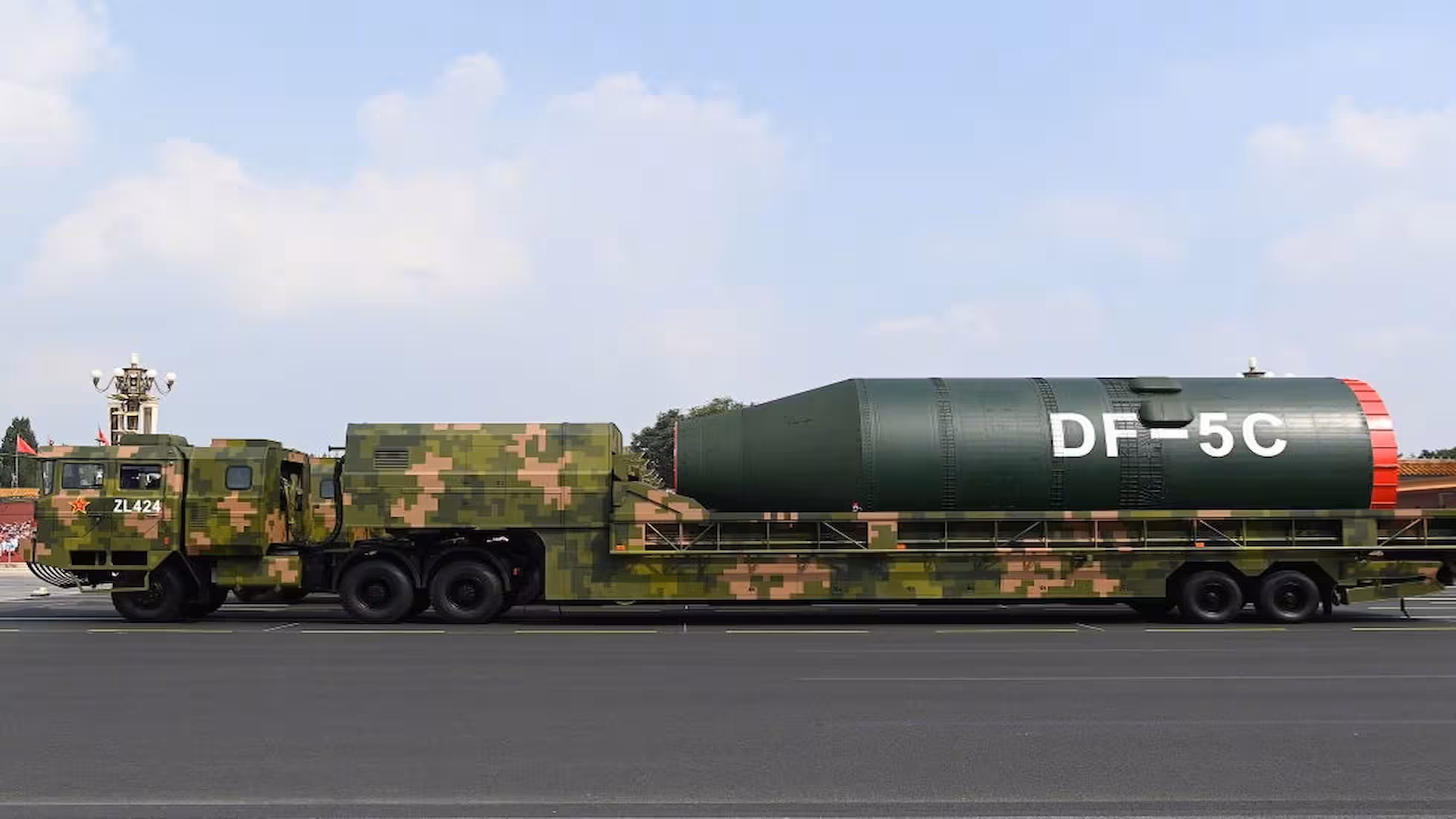 iDiMi- Revista de outono das tropas; armas inteligentes, automatizadas e informação de espectro completo para vencer guerras modernas